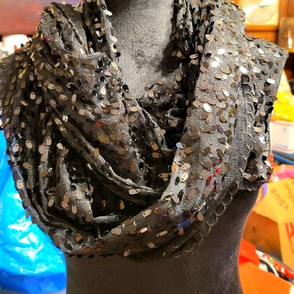 Large Black Sequins Scraf 72" long and 9" fridge  width 25" - Picture 1 of 11